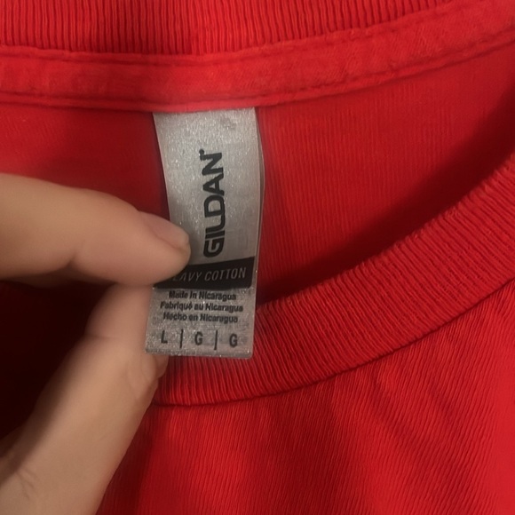 Gildan heavy cotton Classic Red unisex T-Shirt - Picture 2 of 5